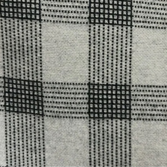 CAbi fitted grey/white checked blazer. Size 10. Stretchy - Picture 6 of 6